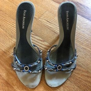 Stiletto slides with beading